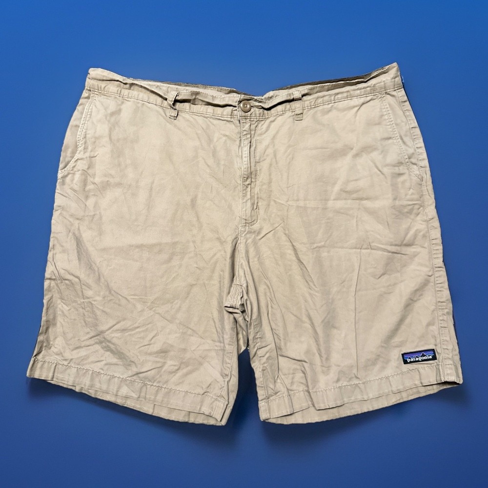 Patagonia‎ Shorts Men's Size 40 Organic Cotton Khaki Tan